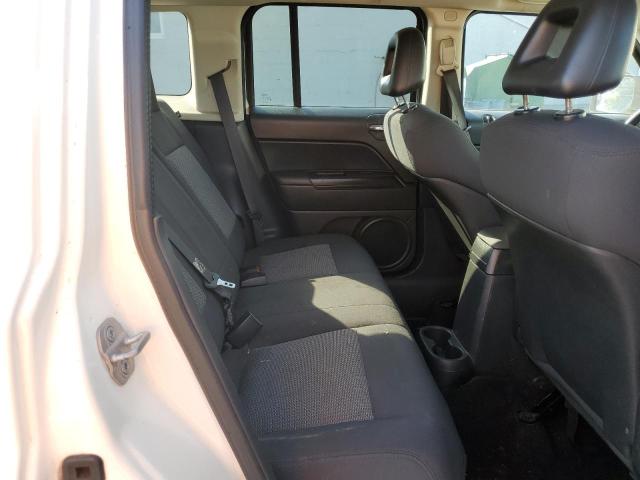 1J4FT28B19D110168 - 2009 JEEP PATRIOT SPORT WHITE photo 11