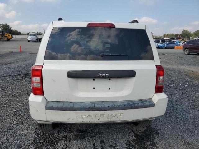1J4FT28B19D110168 - 2009 JEEP PATRIOT SPORT WHITE photo 6