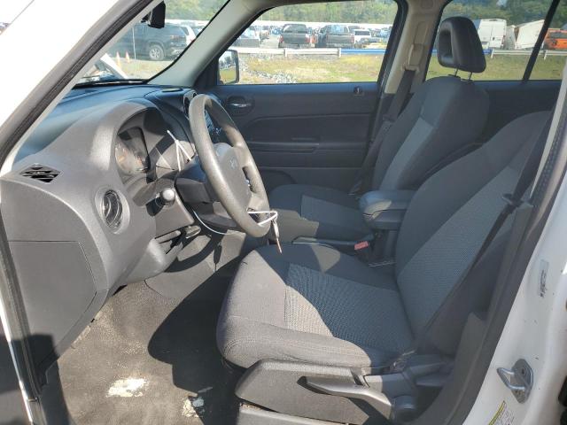 1J4FT28B19D110168 - 2009 JEEP PATRIOT SPORT WHITE photo 7