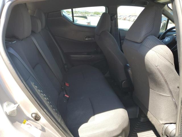 NMTKHMBX6JR031382 - 2018 TOYOTA C-HR XLE 银色 照片 10