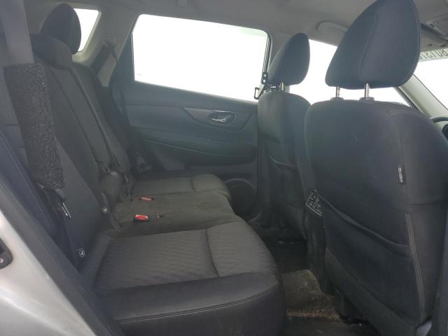 KNMAT2MT6HP518919 - 2017 NISSAN ROGUE S SILVER photo 10