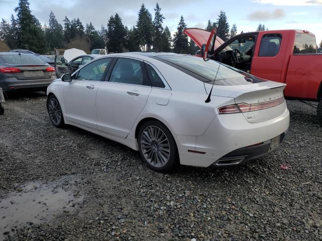 3LN6L2JK5DR815843 - 2013 LINCOLN MKZ WHITE photo 2