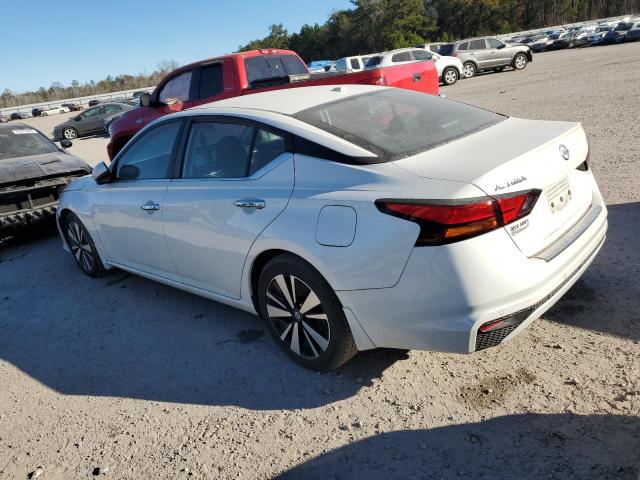 1N4BL4DV5MN334732 - 2021 NISSAN ALTIMA SV WHITE photo 2