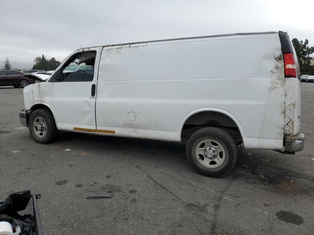 1GCSGAFX7E1137565 - 2014 CHEVROLET EXPRESS G1 WHITE photo 2