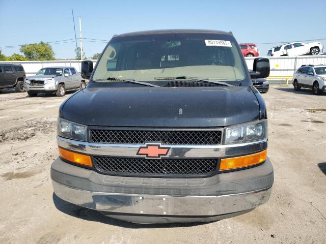 1GBFG15T151208182 - 2005 CHEVROLET EXPRESS G1 BLACK photo 5