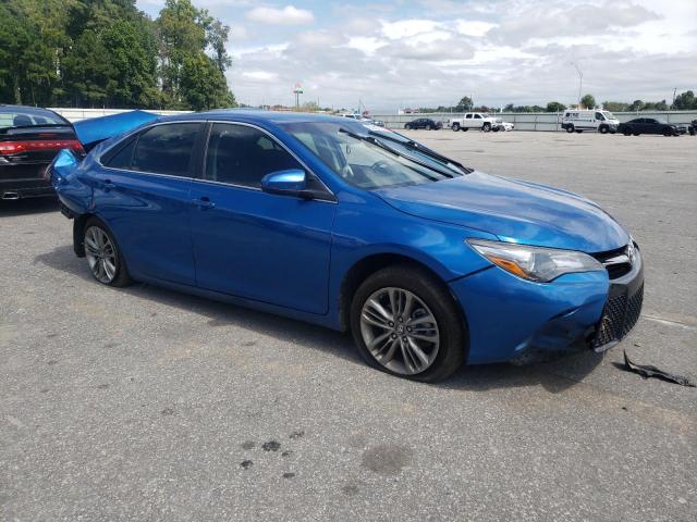4T1BF1FK6HU726368 - 2017 TOYOTA CAMRY LE BLUE photo 4