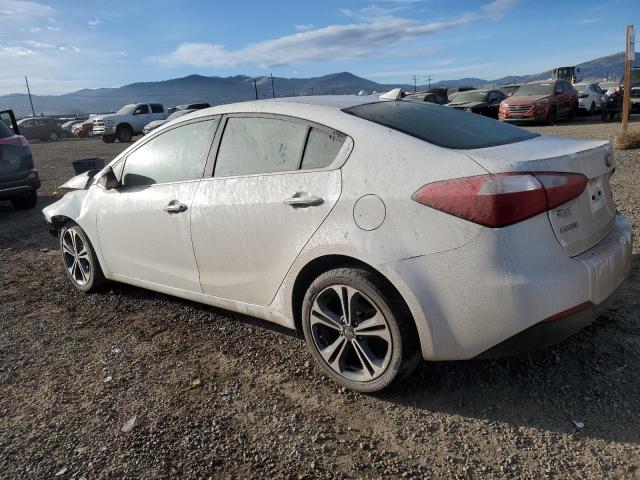 KNAFX4A80G5505127 - 2016 KIA FORTE EX WHITE photo 2