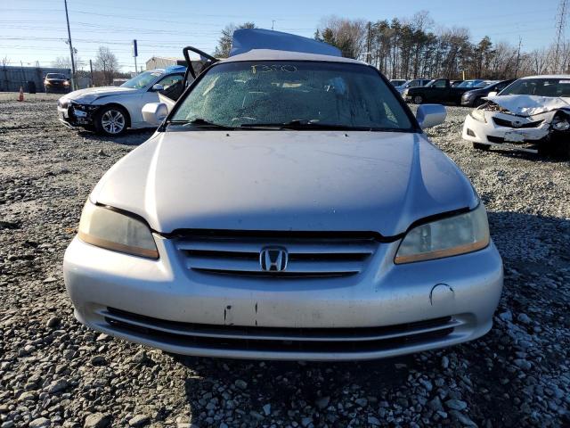 1HGCG554X1A063511 - 2001 HONDA ACCORD LX SILVER photo 5