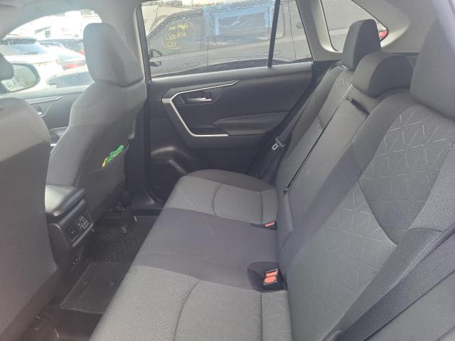 2T3R1RFV8RC406355 - 2024 TOYOTA RAV4 XLE رمادي صورة 11
