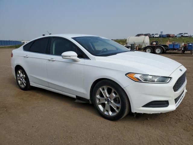 3FA6P0H72ER105188 - 2014 FORD FUSION SE WHITE photo 4