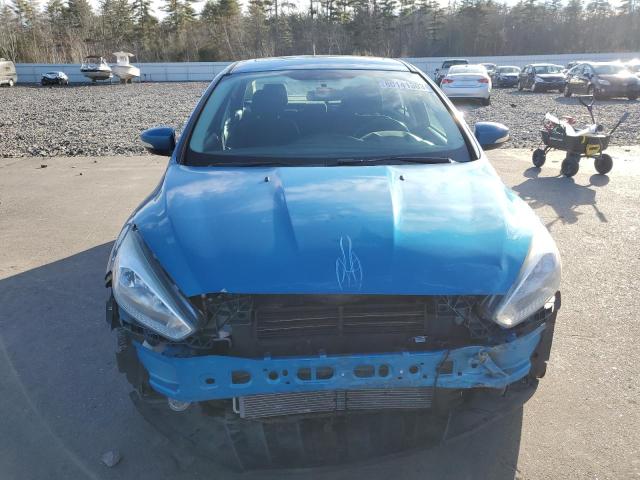 1FADP3F21GL256430 - 2016 FORD FOCUS SE BLUE photo 5