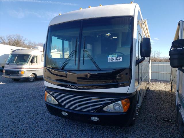 5B4MP67G843377995 - 2004 PACE MOTORHOME W22 WHITE photo 2