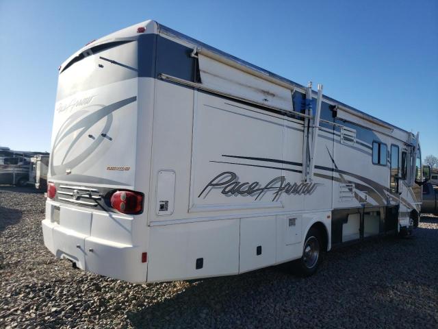 5B4MP67G843377995 - 2004 PACE MOTORHOME W22 WHITE photo 4