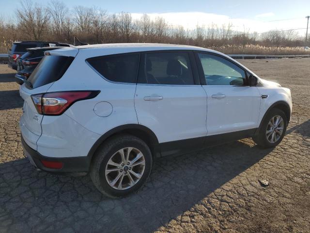 1FMCU0GD5HUE38975 - 2017 FORD ESCAPE SE WHITE photo 3