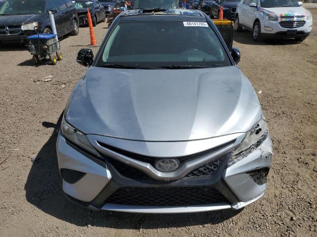 4T1B61HK6KU163584 - 2019 TOYOTA CAMRY XSE Argent photo 5