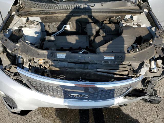 5XYKT4A15BG063851 - 2011 KIA SORENTO BASE SILVER photo 12