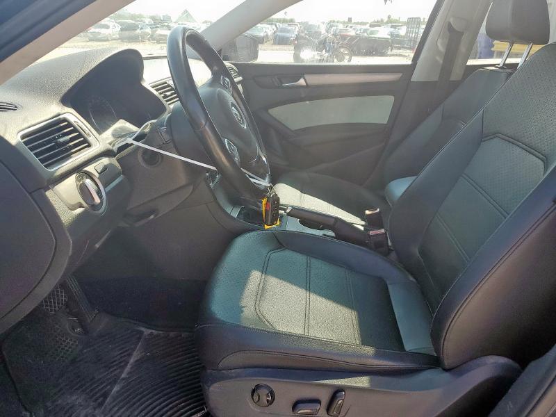 1VWBS7A34EC098621 - 2014 VOLKSWAGEN PASSAT SE 蓝色 照片 7