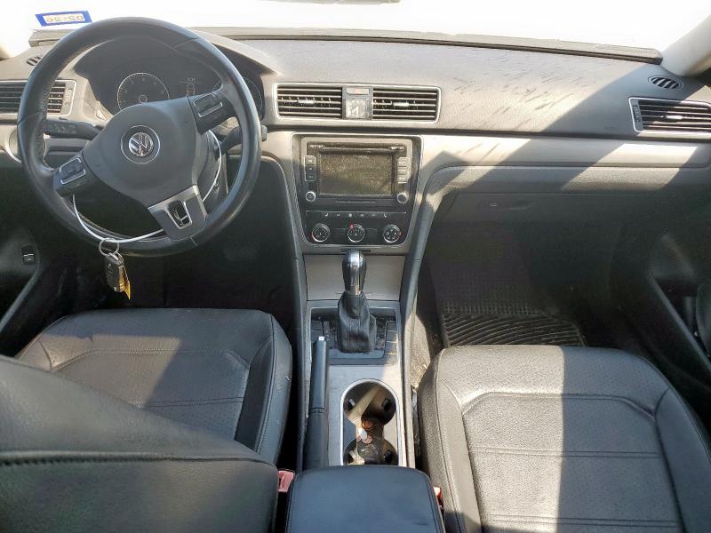 1VWBS7A34EC098621 - 2014 VOLKSWAGEN PASSAT SE 蓝色 照片 8