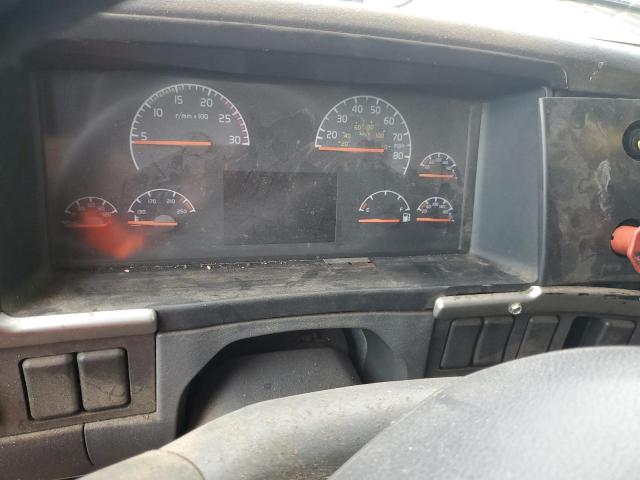 4V4NC9GH67N464277 - 2007 VOLVO VN VNL WHITE photo 8