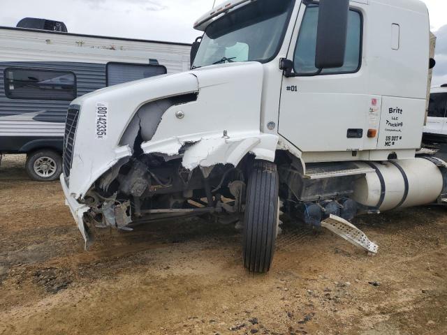 4V4NC9GH67N464277 - 2007 VOLVO VN VNL WHITE photo 9