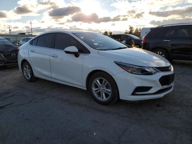 1G1BE5SM5J7101415 - 2018 CHEVROLET CRUZE LT WHITE photo 4