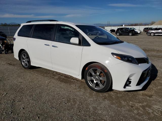 5TDXZ3DC2KS985721 - 2019 TOYOTA SIENNA SE WHITE photo 4