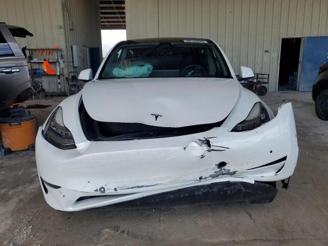 7SAYGDEE6NF442089 - 2022 TESLA MODEL Y Weiß Foto 5