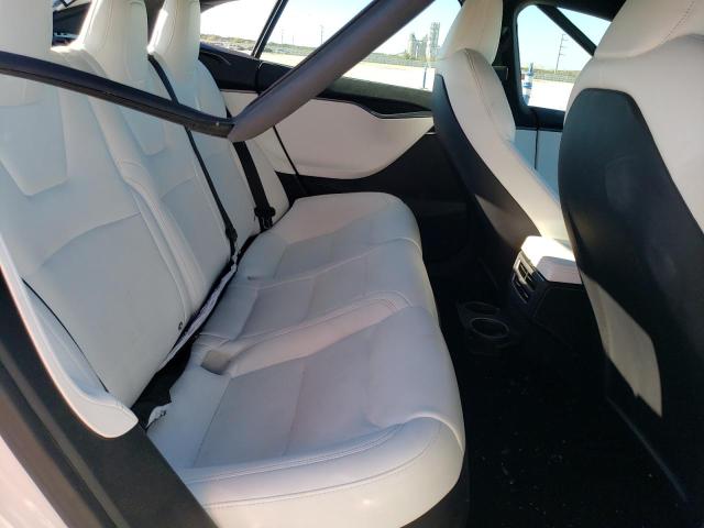 5YJSA1E48LF414592 - 2020 TESLA MODEL S WHITE photo 10