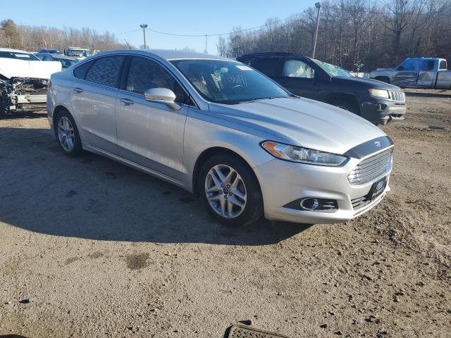 1FA6P0HD7G5135931 - 2016 FORD FUSION SE SILVER photo 4