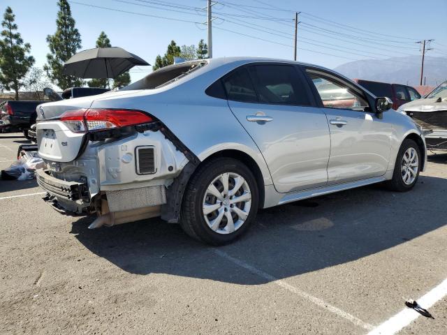 JTDEPRAE2LJ019969 - 2020 TOYOTA COROLLA LE SILVER photo 3