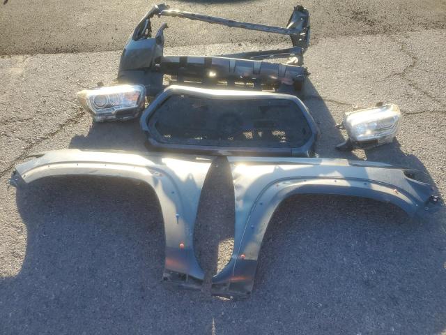 3TMGZ5AN2GM025243 - 2016 TOYOTA TACOMA DOUBLE CAB GRAY photo 12