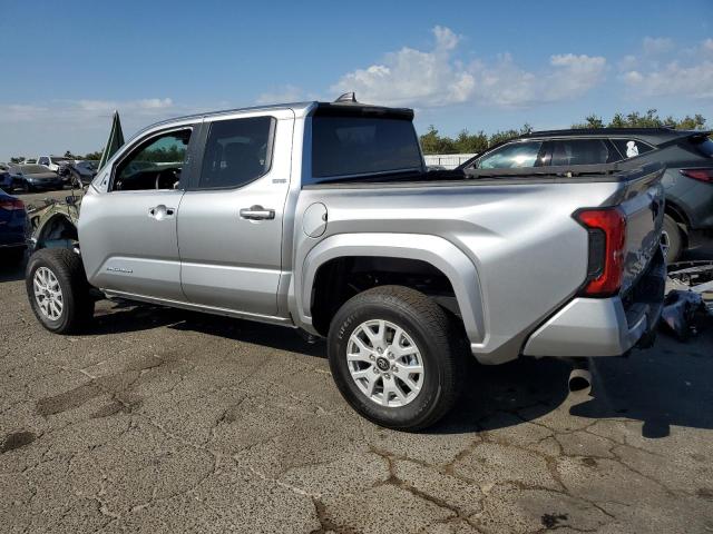3TMLB5JN6SM167736 - 2025 TOYOTA TACOMA DOUBLE CAB 银色 照片 2