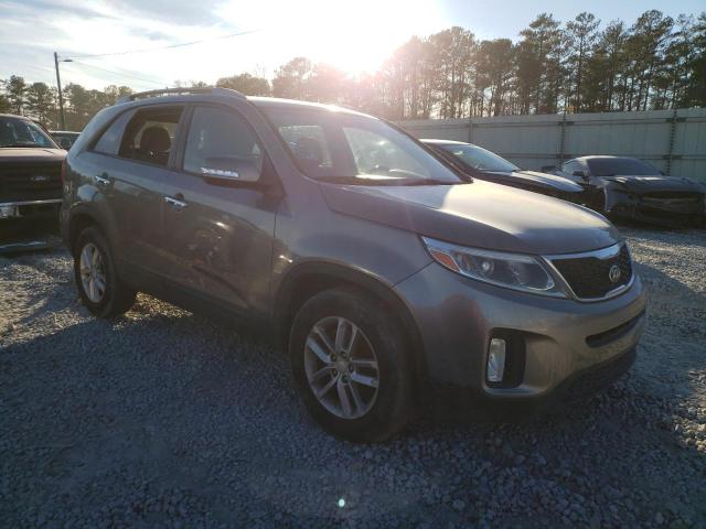 5XYKT3A63FG630019 - 2015 KIA SORENTO LX GRAY photo 4