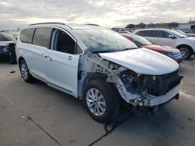 2C4RC1BG3HR539910 - 2017 CHRYSLER PACIFICA TOURING L WHITE photo 4