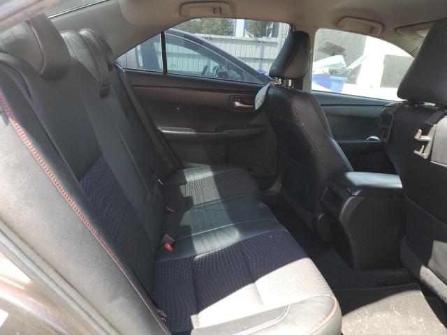 4T1BF1FK4FU489568 - 2015 TOYOTA CAMRY LE 灰色 照片 10