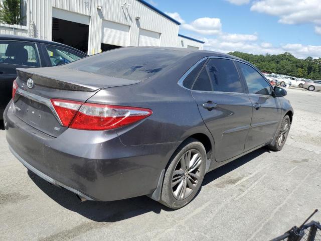 4T1BF1FK4FU489568 - 2015 TOYOTA CAMRY LE 灰色 照片 3