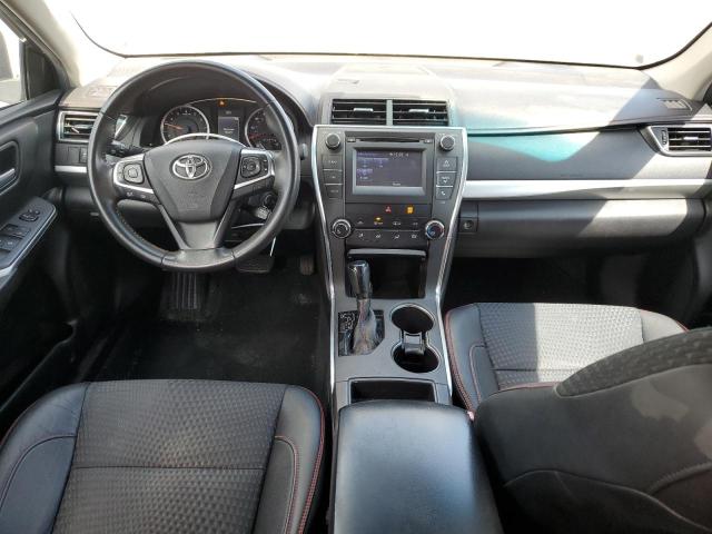 4T1BF1FK4FU489568 - 2015 TOYOTA CAMRY LE 灰色 照片 8