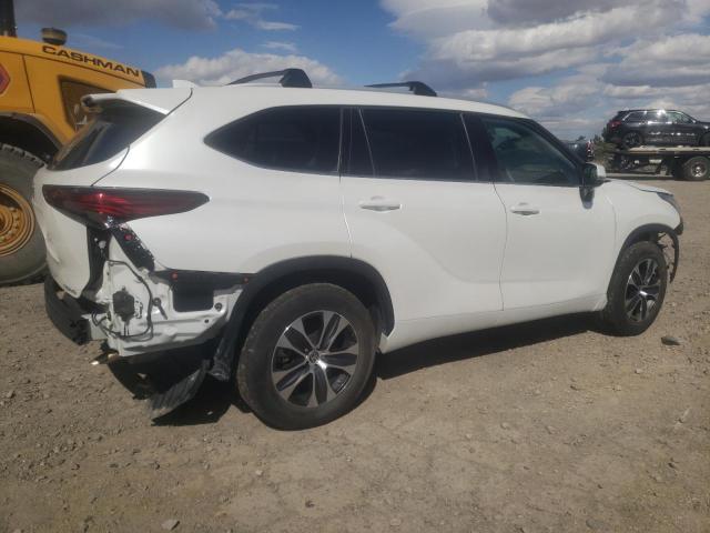 5TDHZRBH0NS597459 - 2022 TOYOTA HIGHLANDER XLE WHITE photo 3