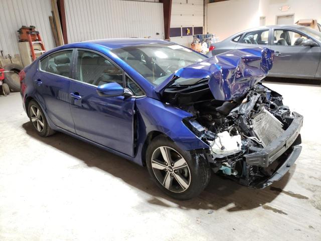 3KPFL4A77JE192157 - 2018 KIA FORTE LX BLUE photo 4