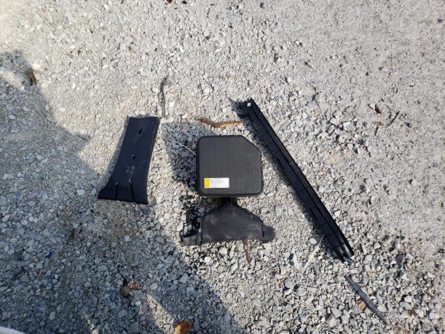 4T1BF1FK1GU609778 - 2016 TOYOTA CAMRY LE WHITE photo 12