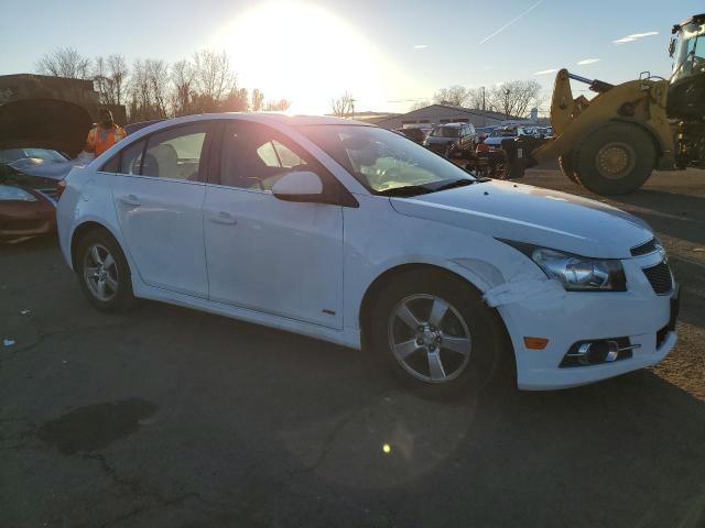 1G1PC5SB0D7154165 - 2013 CHEVROLET CRUZE LT WHITE photo 4