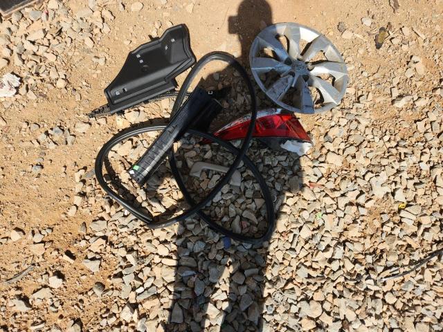 2T1BURHE7FC366229 - 2015 TOYOTA COROLLA L Qara foto 12