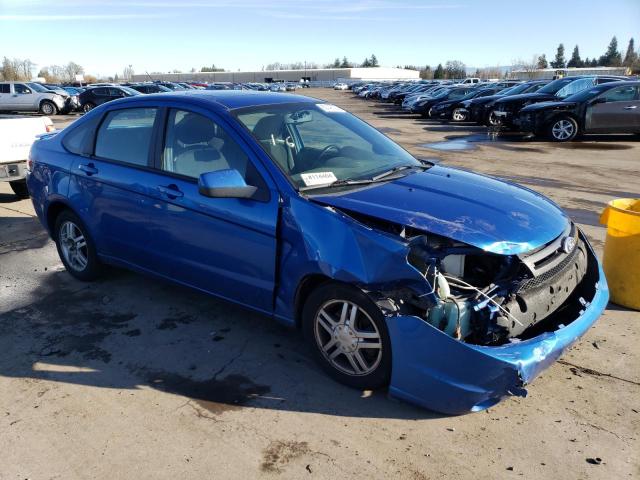 1FAHP3GN3AW263265 - 2010 FORD FOCUS SES BLUE photo 4