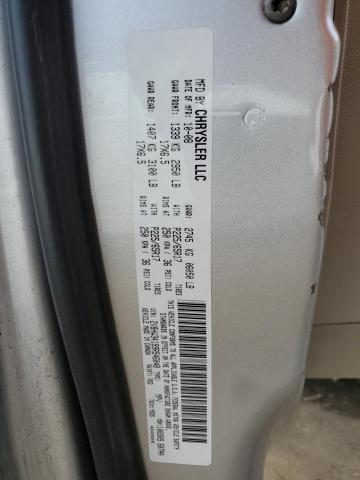 2V8HW34199R546048 - 2009 VOLKSWAGEN ROUTAN SE SILVER photo 13