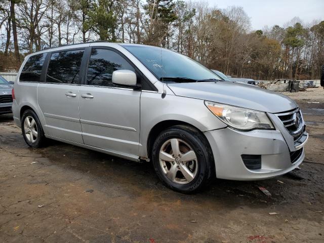 2V8HW34199R546048 - 2009 VOLKSWAGEN ROUTAN SE SILVER photo 4