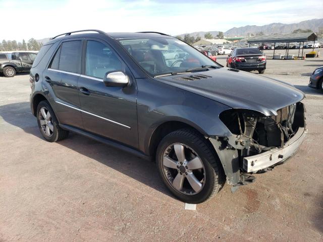 4JGBB5GB9AA537268 - 2010 MERCEDES-BENZ ML 350 GRAY photo 4