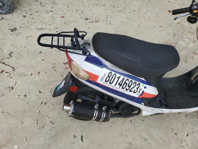 L5YACBPZ5K1108647 - 2019 TAIZ MOTORCYCLE WHITE photo 6