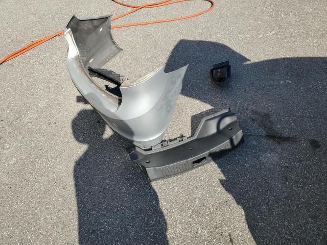 3FADP4AJ4BM147553 - 2011 FORD FIESTA S ვერცხლისფერი ფოტო 12