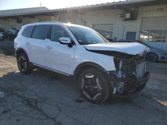 5XYP6DGC3PG402667 - 2023 KIA TELLURIDE S WHITE photo 4