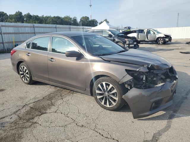 1N4AL3AP5HC171609 - 2017 NISSAN ALTIMA 2.5 GRAY photo 4